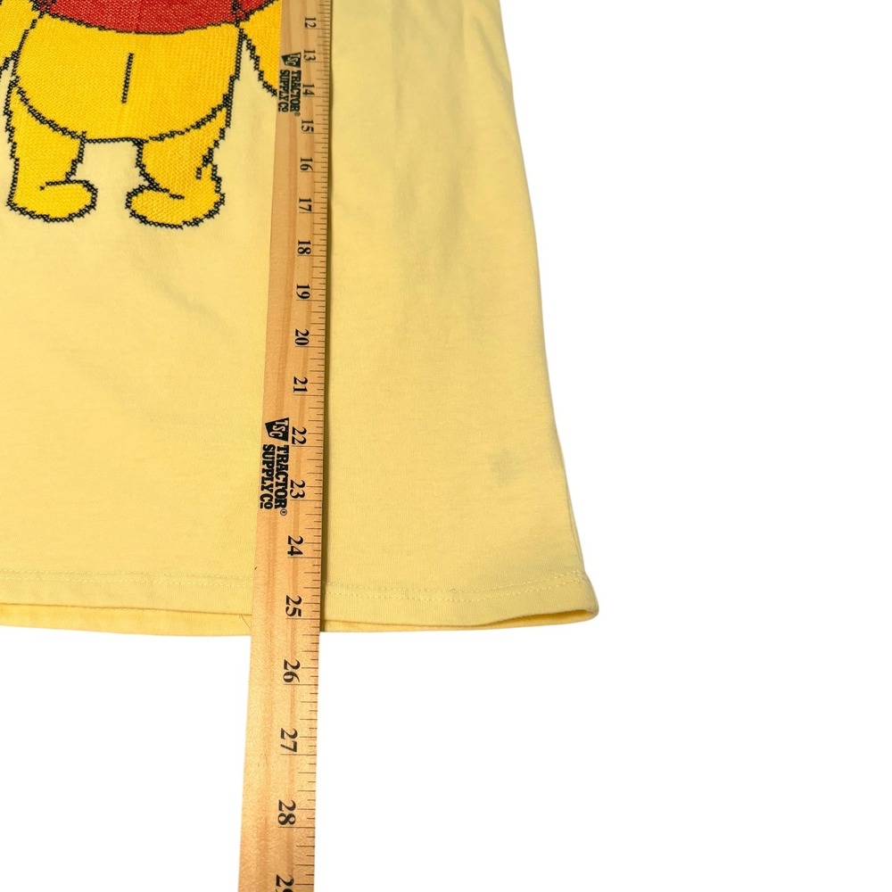 Disney Winnie the Pooh T-Shirt Women Medium Yellow Embroidered Bee Graphic Tee - Picture 7 of 15
